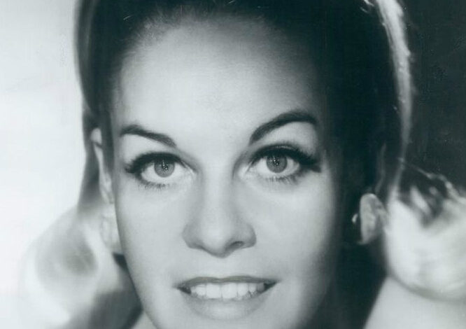 Jaye P. Morgan in a 1968 publicity photo